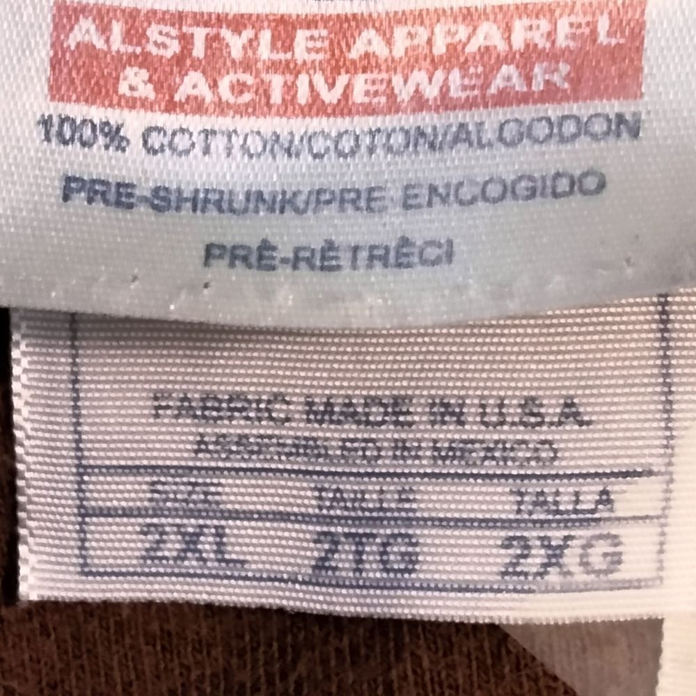 2 T- Shirts - Picture 8 of 9
